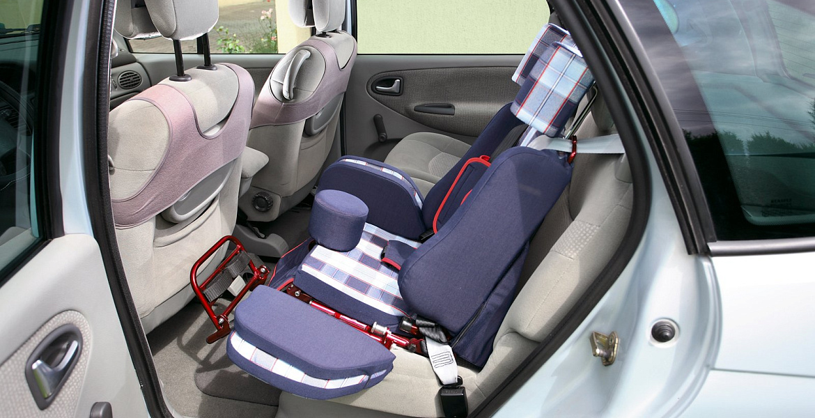 автомобильное кресло для ребенка с ДЦП